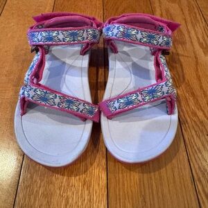 Teva Kids Sandals Size 10 | Pink Geo Straps | Water‑Friendly